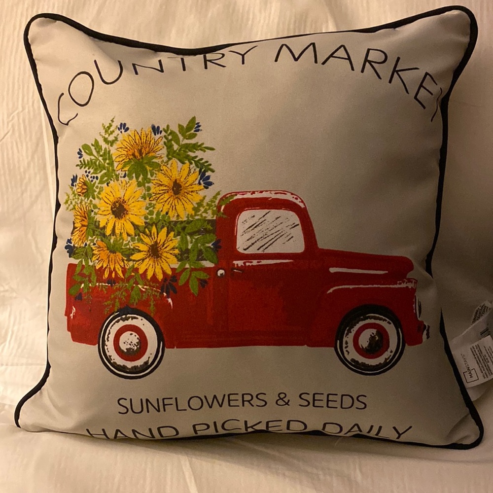 Country Market Farm Truck Outdoor Throw Pillow